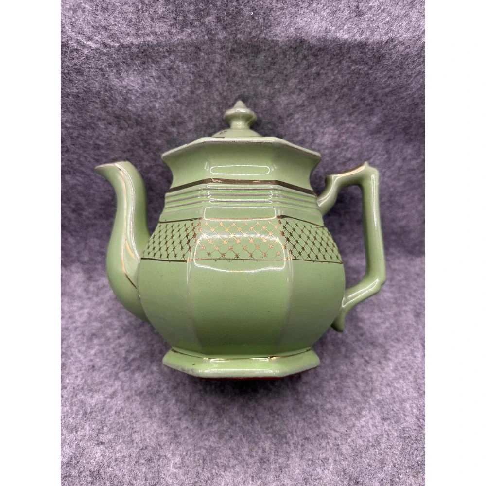 Vintage Green Octagonal Ceramic Teapot Gold Gilt Lattice Art Deco Style Lid